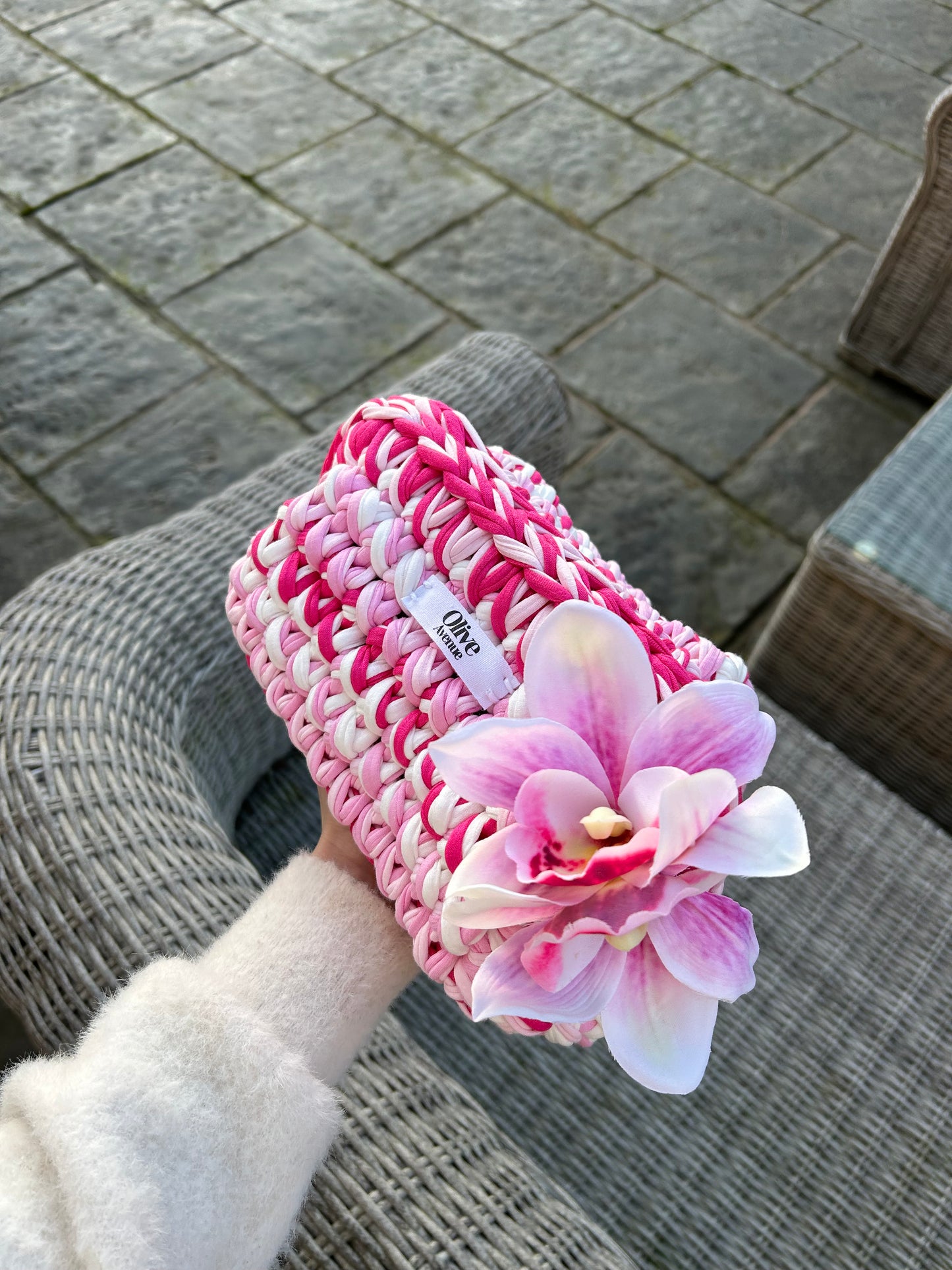 Clutch bag in Hibiscus