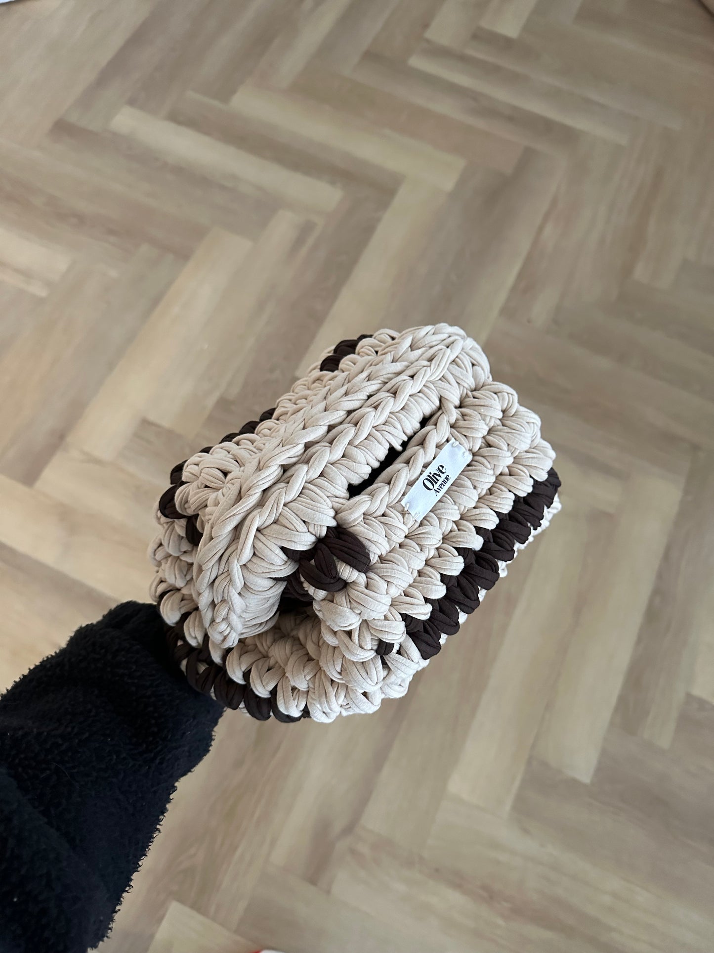 Chocolate mix clutch