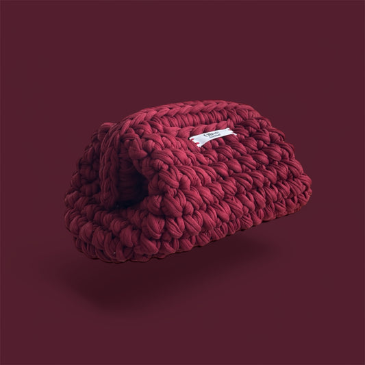 Winterberry clutch
